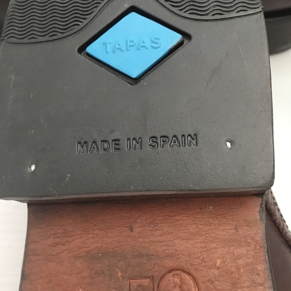 LANDS END SHOES FOR MEN. - Picture 8 of 8